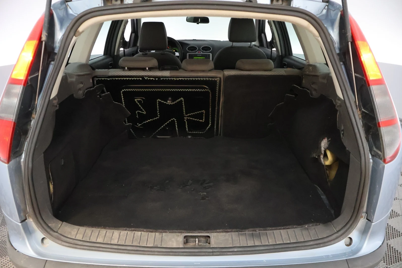 Car Image - 5fQ9B07QdTuhK9kQwpLq0N