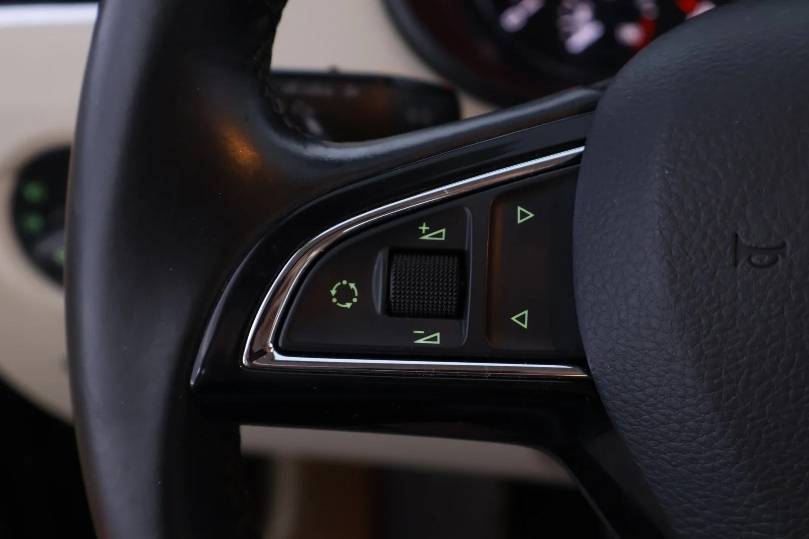 Car Image - 11evL9As9G7FtYt0RUoFS3