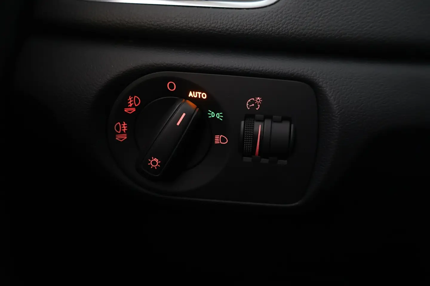 Car Image - 14bZh0sed2USOfDODp0mQr