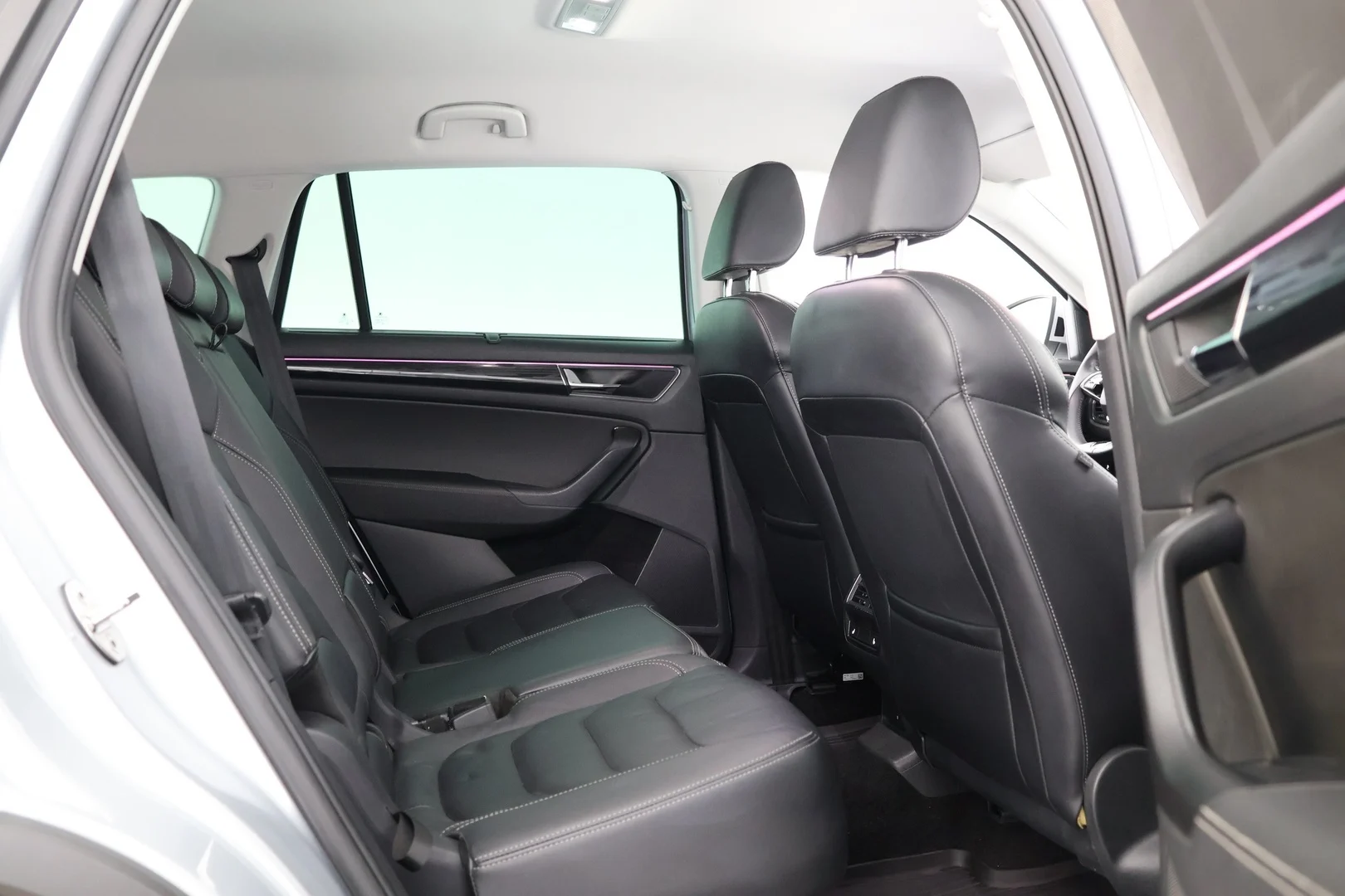 Car Image - J7rcaXnQawWLJkYEC69pM
