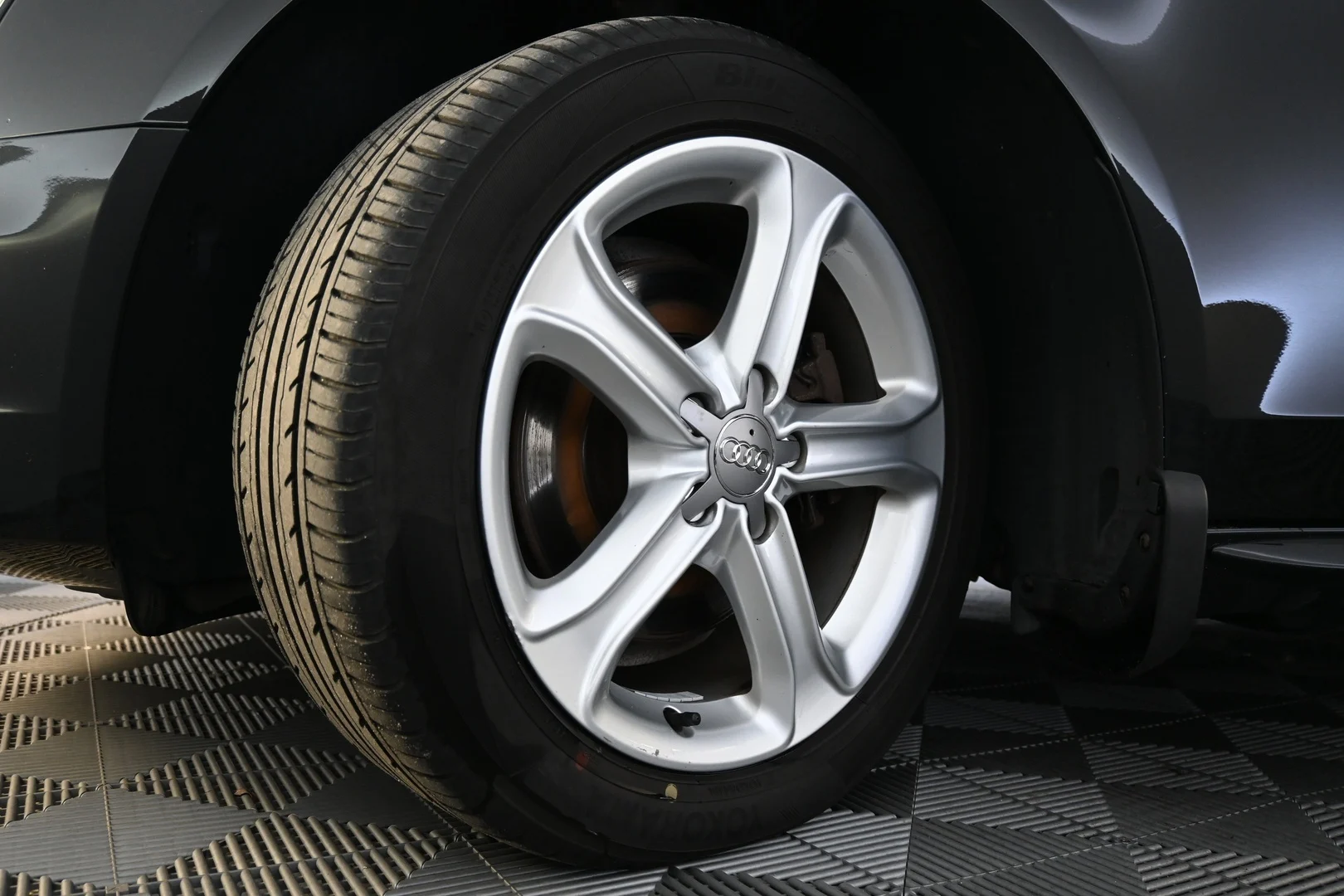 Car Image - 2WuYUUxFfh4GFkjy81bYw2