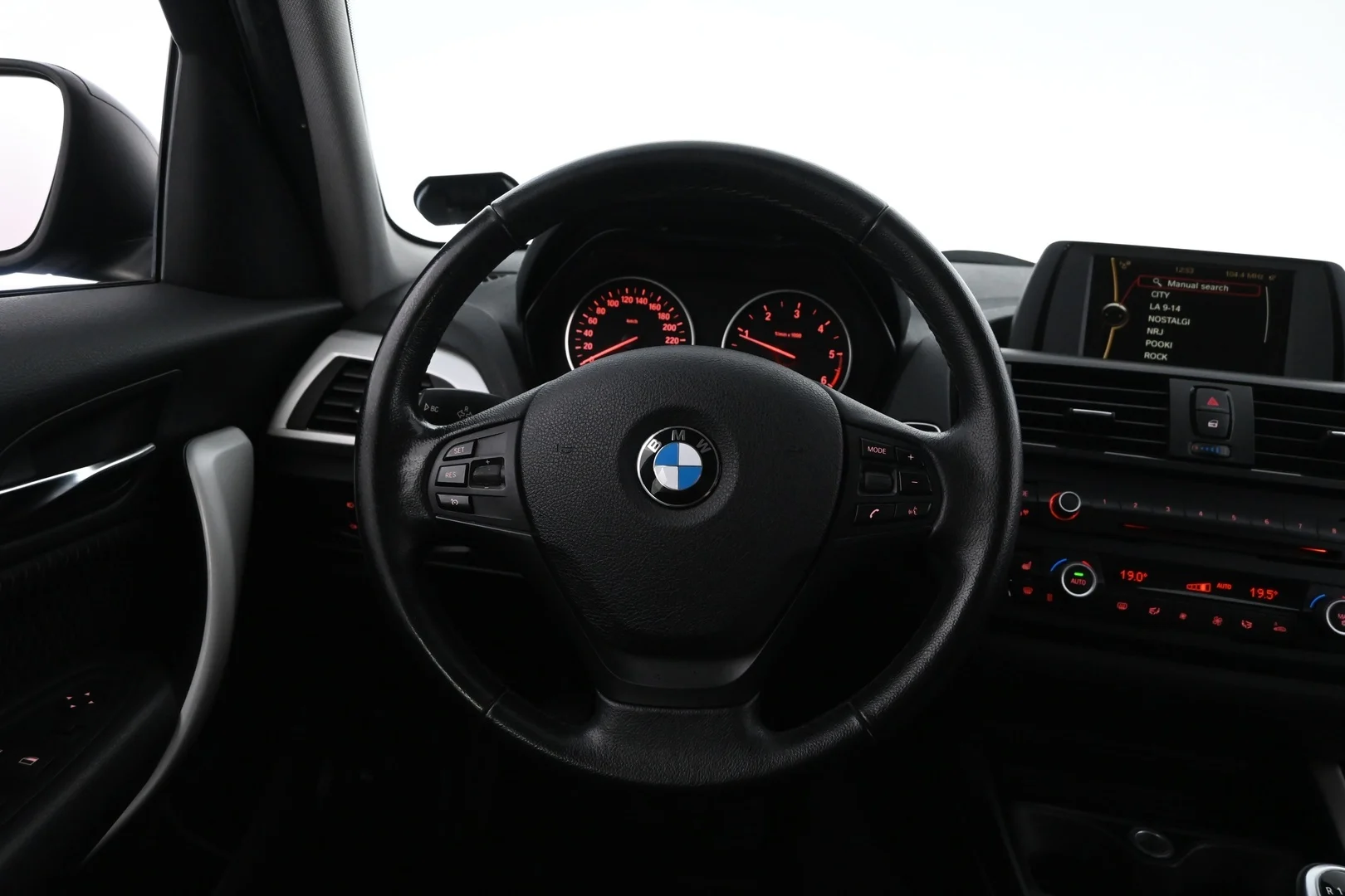 Car Image - 5XSaGntTaxHp8b5nDb4hEi