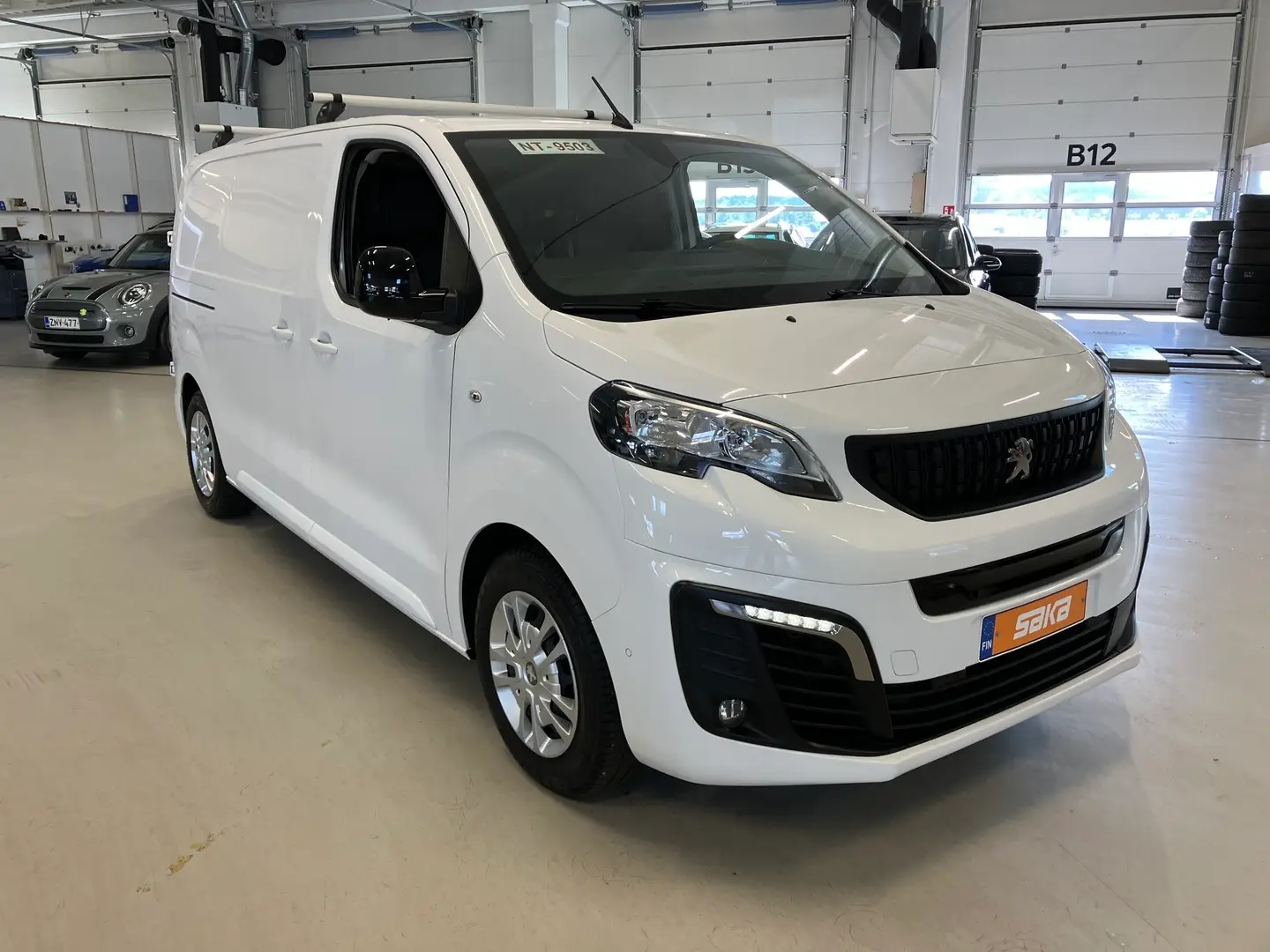 Car Image - 7zBclHnC712QpEvfRuMFlH