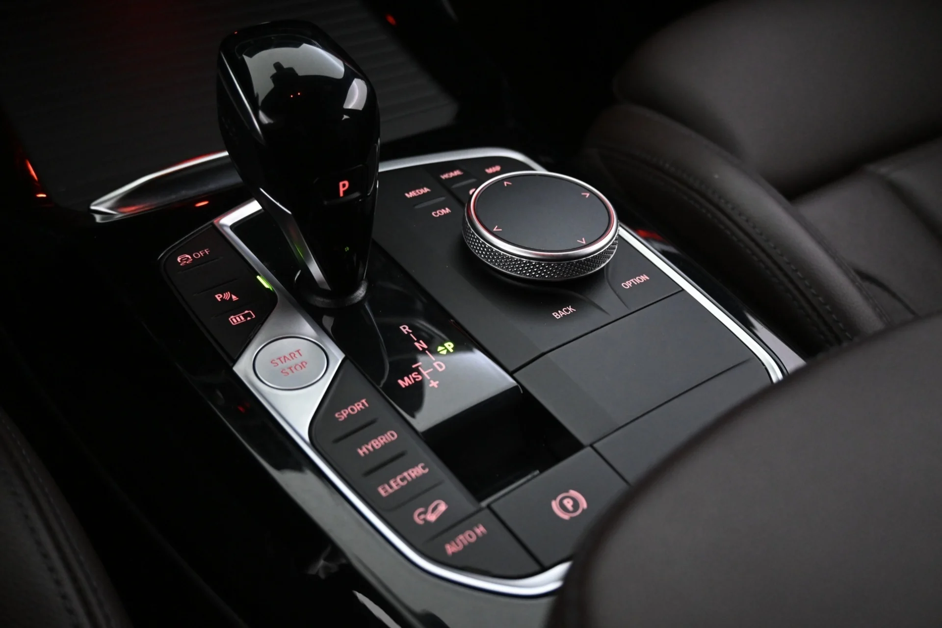 Car Image - EEzZxQZQxcp64neabUrU9