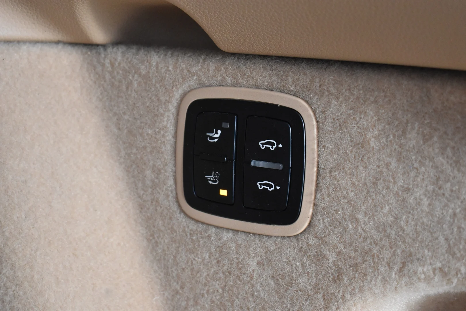 Car Image - 4ecYTaiT7CWdfB2koRi5NY