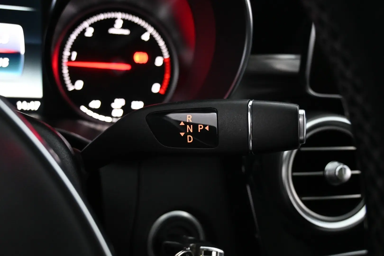 Car Image - 7dHGid6Zq1DvDHPy2uqlW5