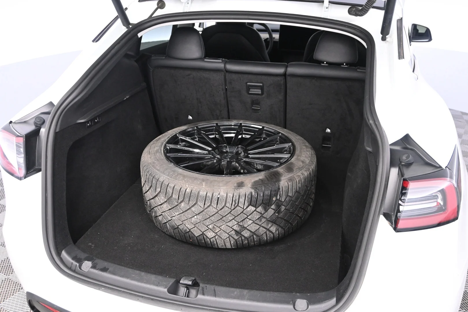 Car Image - 1NgVQUydX87jiTqcHfUGWY