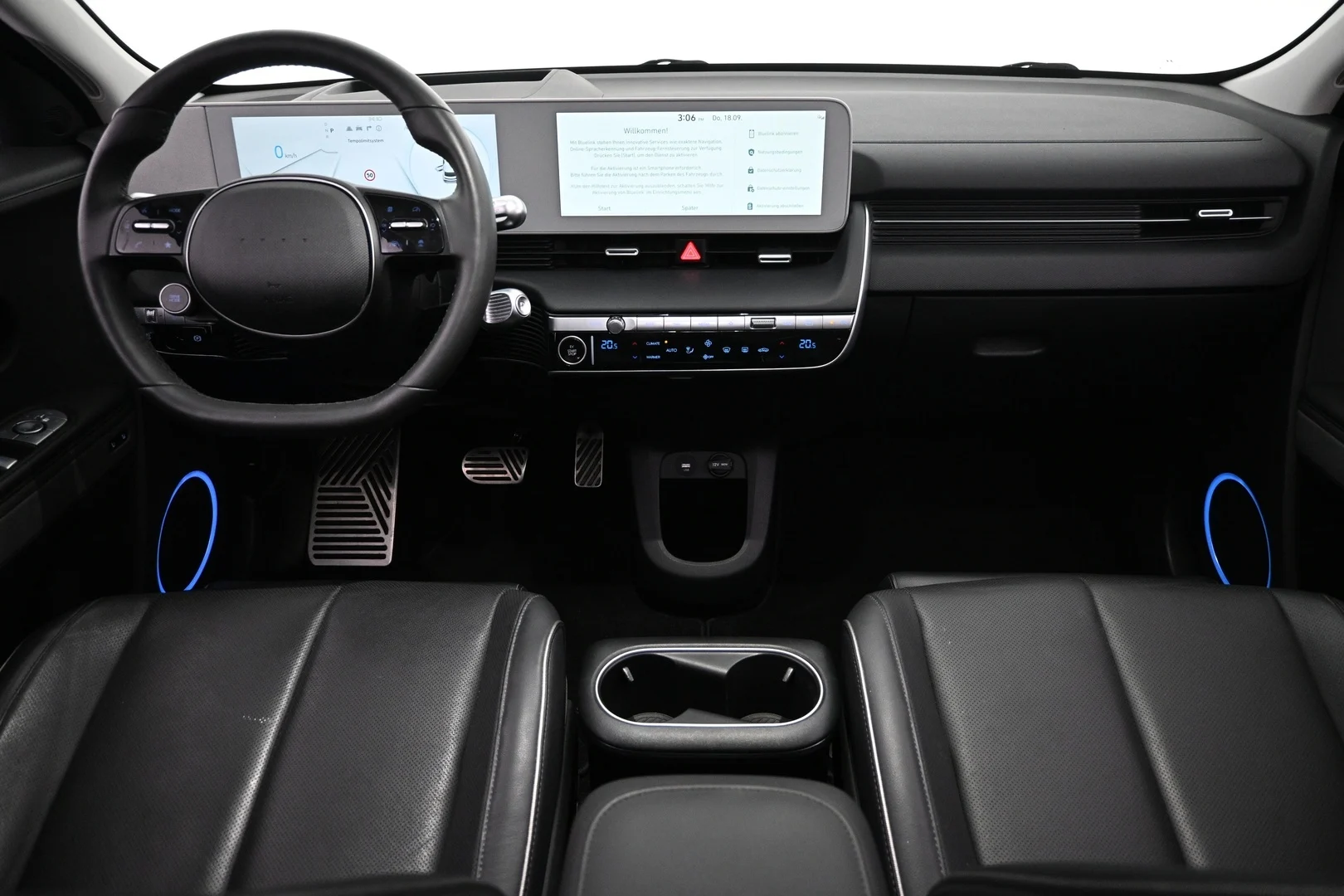 Car Image - 6kdUeoJRZdscoDWt7buiWF