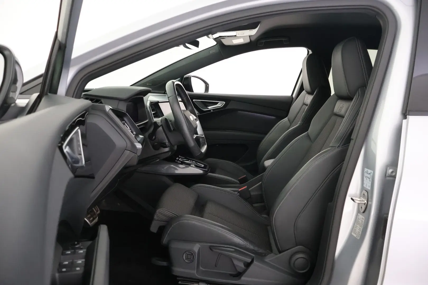 Car Image - 6cuuNZ3IuuTVaohAt8hWCa
