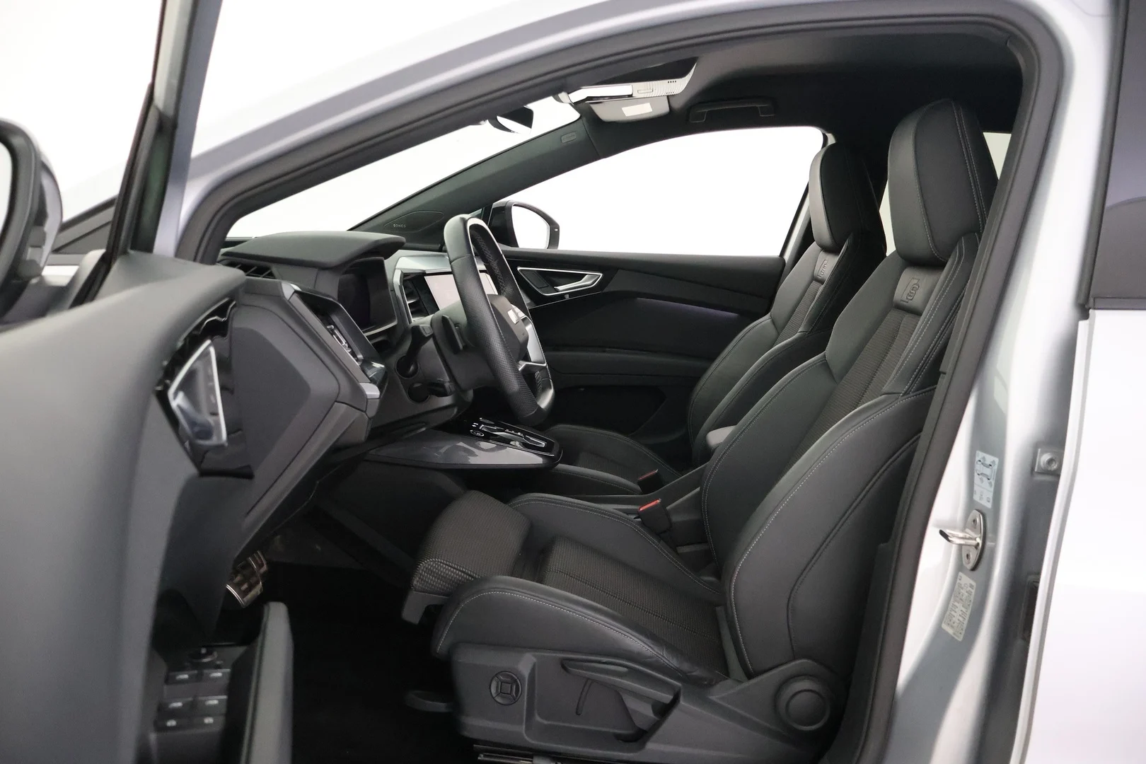 Car Image - 6cuuNZ3IuuTVaohAt8hWCa