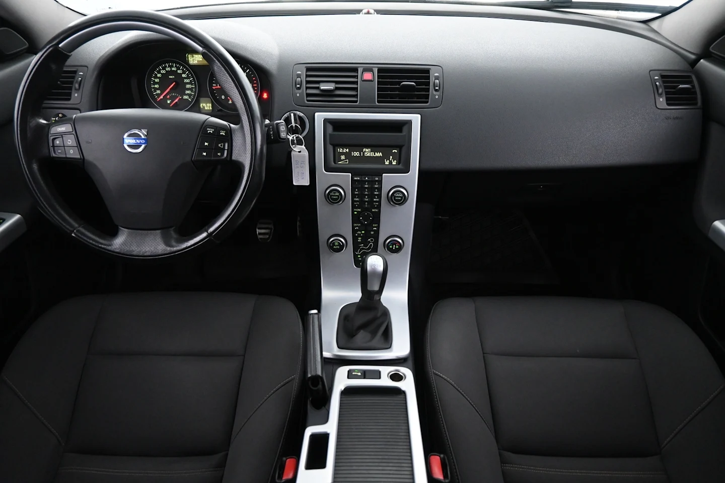 Car Image - 5P8oCN2HwW86aLy512JRRh