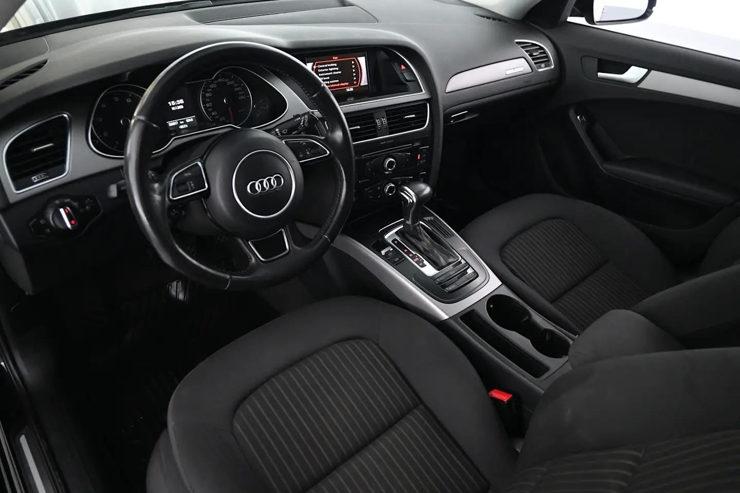Car Image - 1L66KOP3y31RUiTT5dLeIj