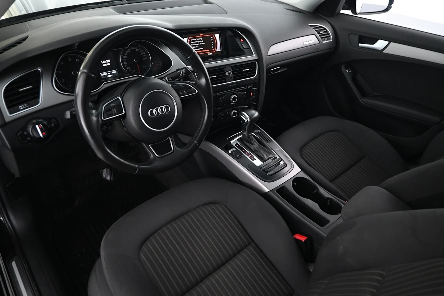 Car Image - 1L66KOP3y31RUiTT5dLeIj