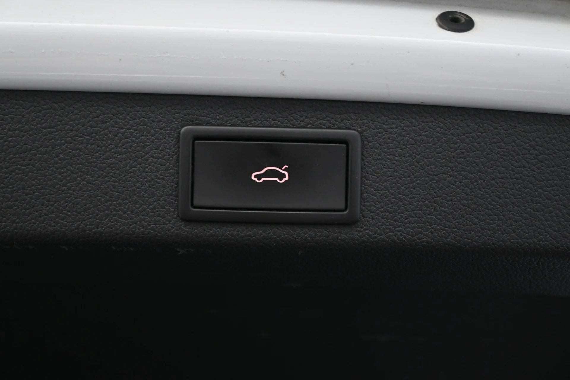 Car Image - Pwitx3Zqt6vrQSTGVYUG8