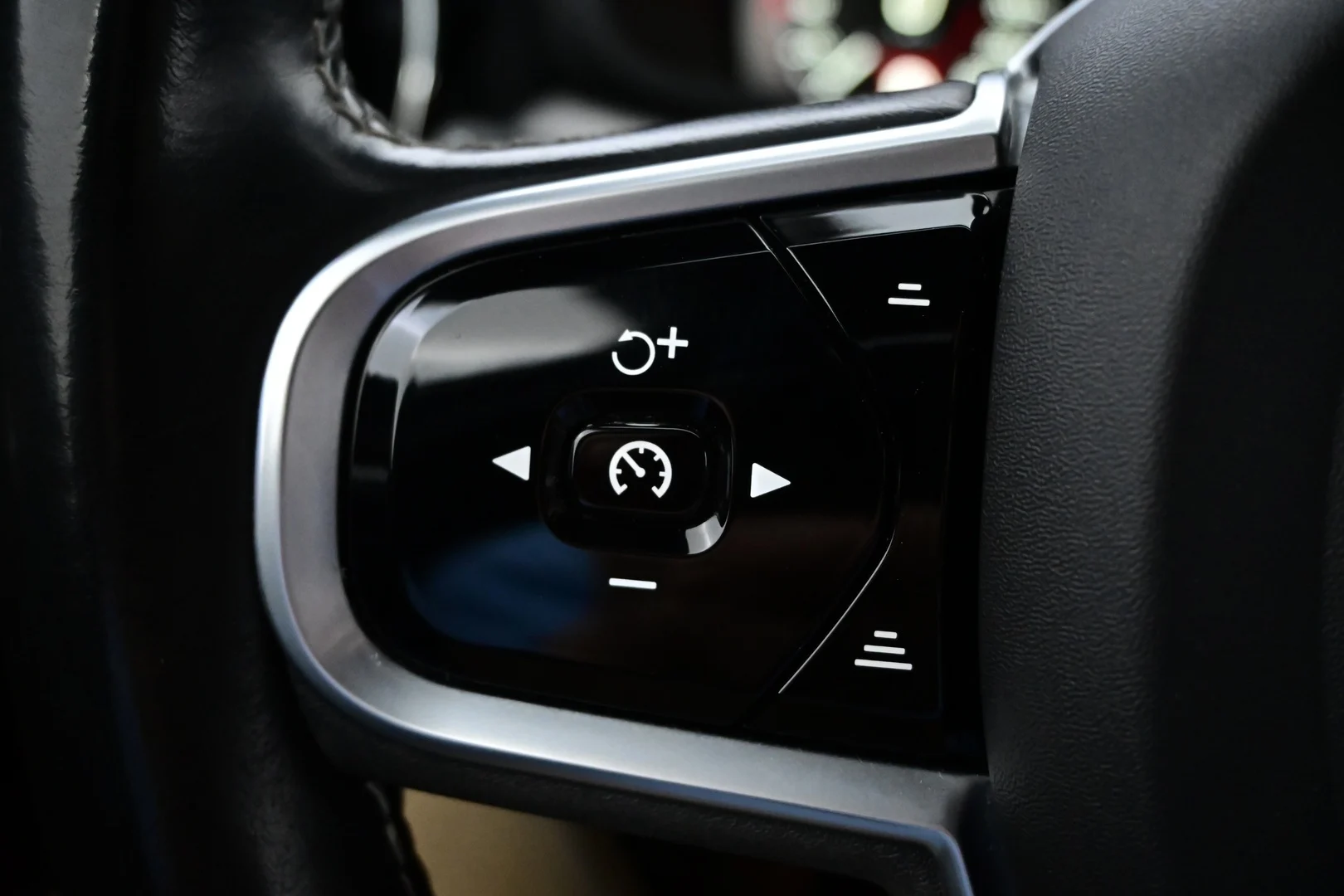 Car Image - 6tdxopTJumDh7j9t51Fyu