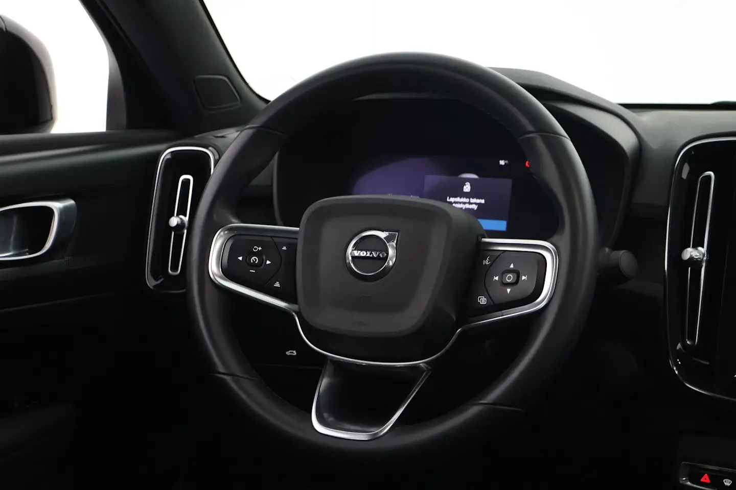 Car Image - 2WEjcSK5gfQeq9K0NFpatK
