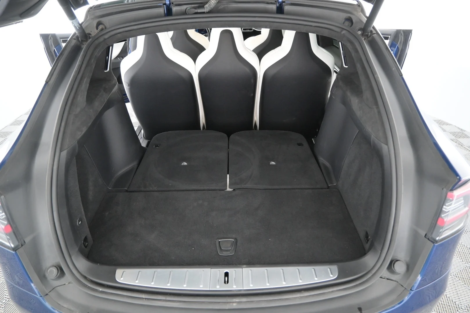 Car Image - 6TIvfjxKXhl4bBmRA1BGCh