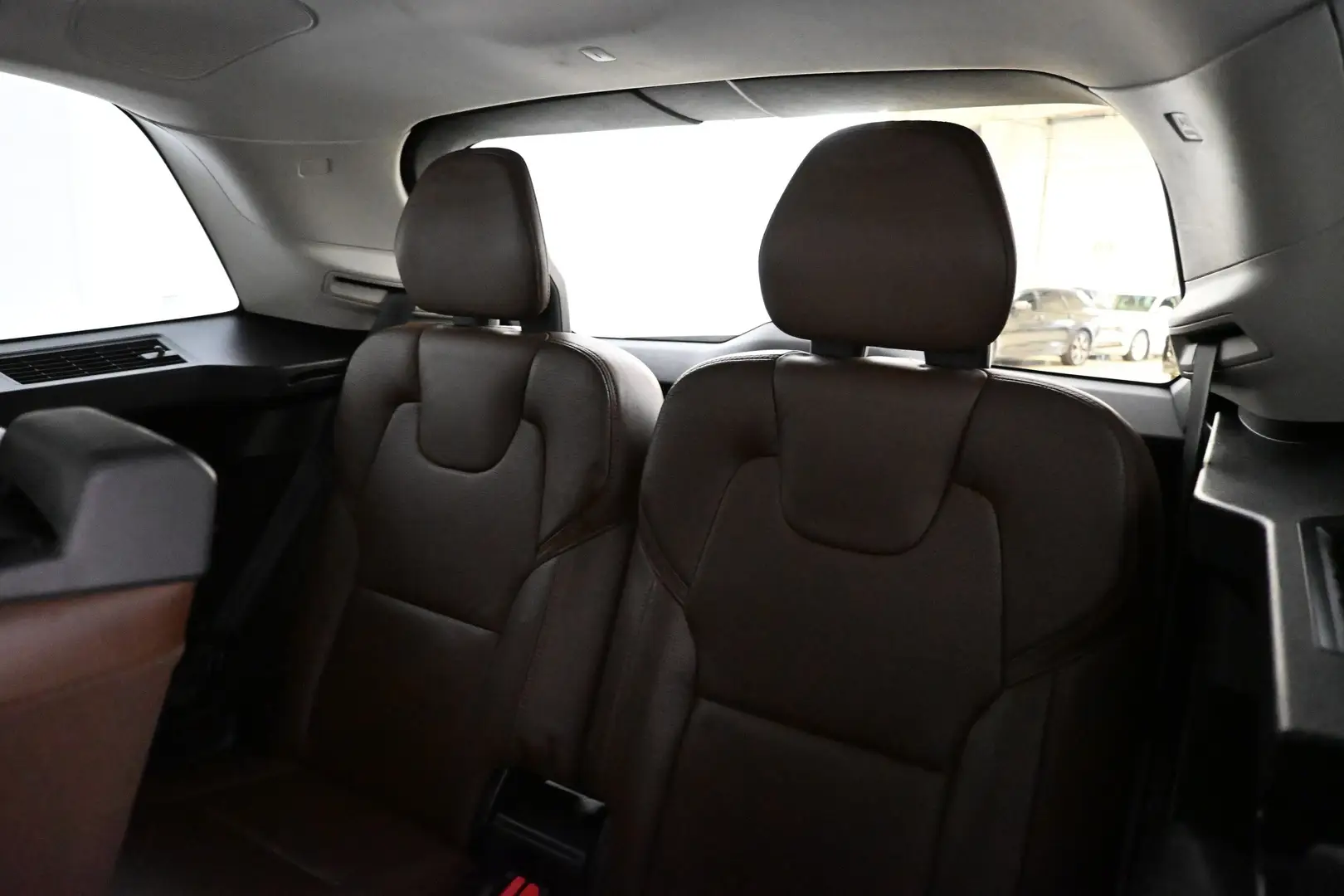 Car Image - 5xJdtLViyZMnSACuOc9XE2