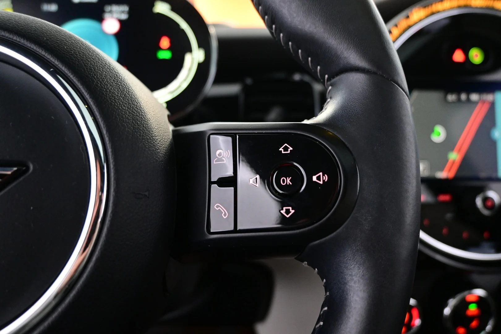 Car Image - 3gpPLHsBQEWrGCGRpIfZHS