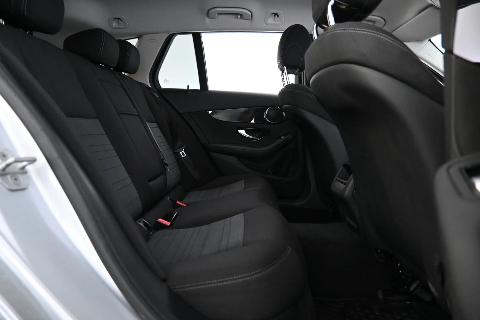 Car Image - 2VnQkCfawQrMLXDjwFy2A1