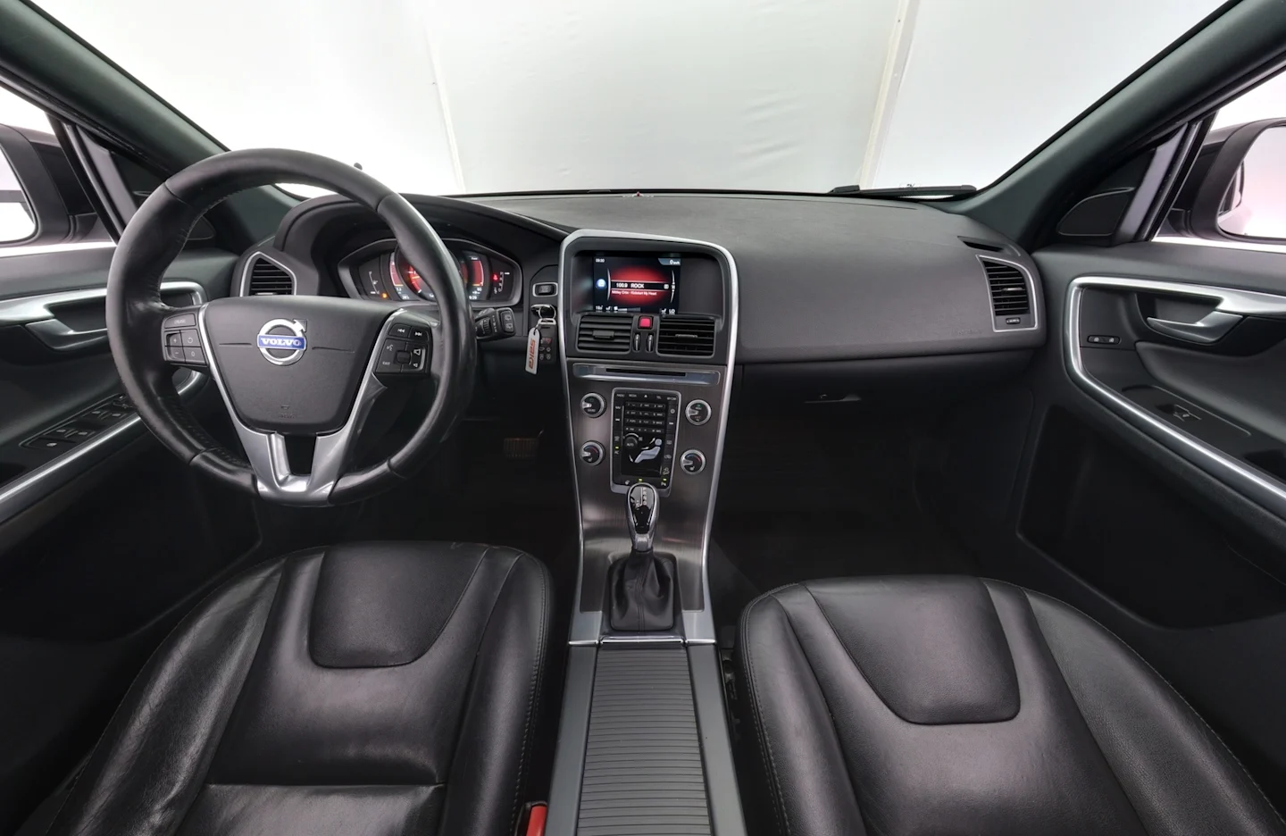 Car Image - qebHeb319IC7tY91RG3AU