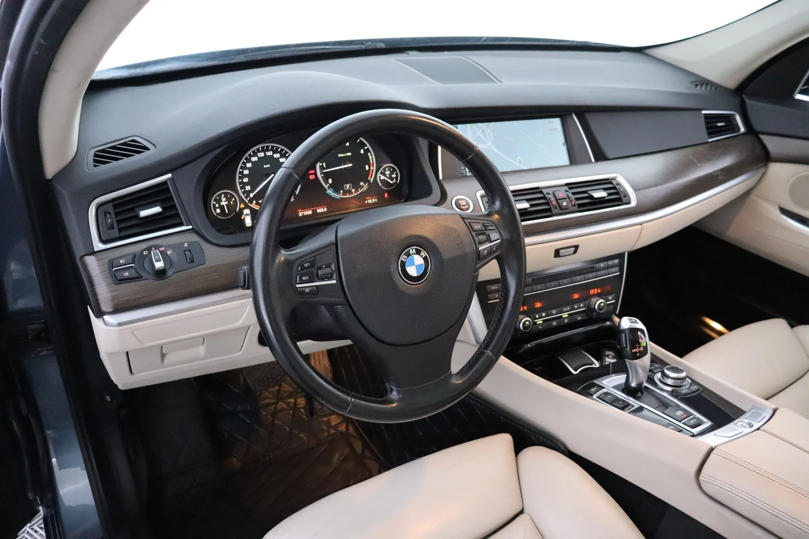 Car Image - 1322HW05baKNdj57idWDoB