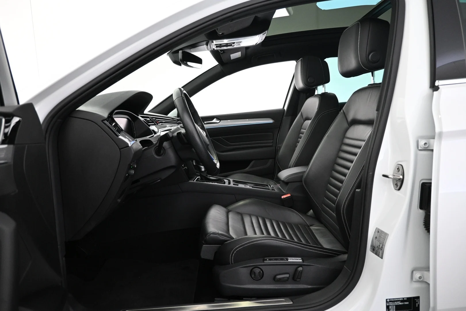 Car Image - 5zF1mp77Sox3abY2oWjC92