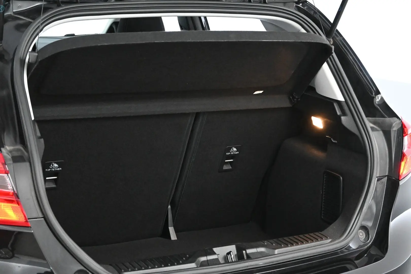 Car Image - 6FwuREjGkMZrLiY516B9pC