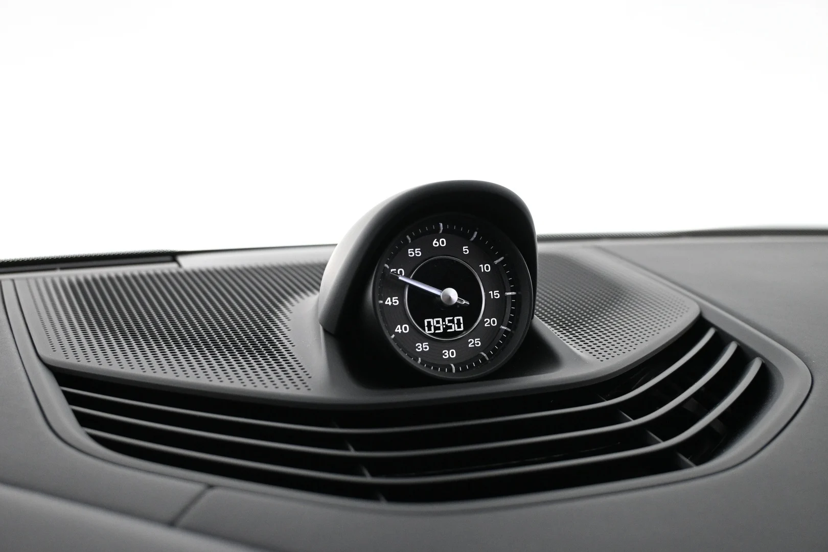 Car Image - 5z5w8kFEEjBktXlz5g6mZ6