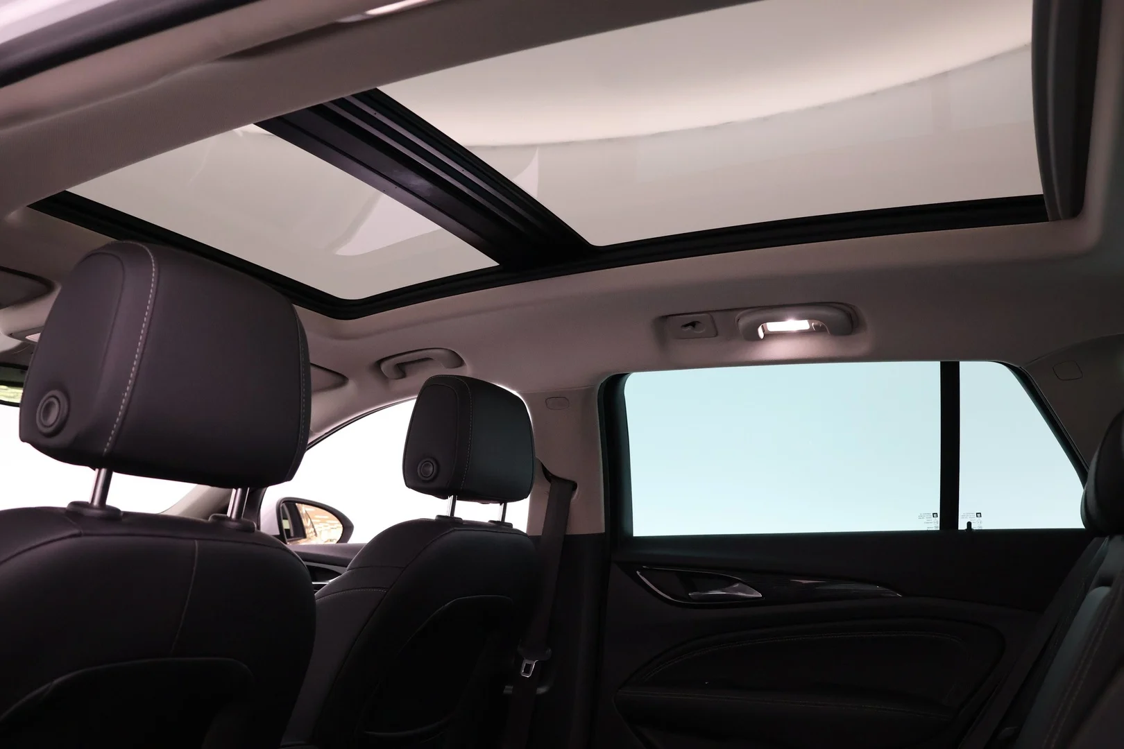 Car Image - 32XrjrrLno3xYp6ljFl9pZ