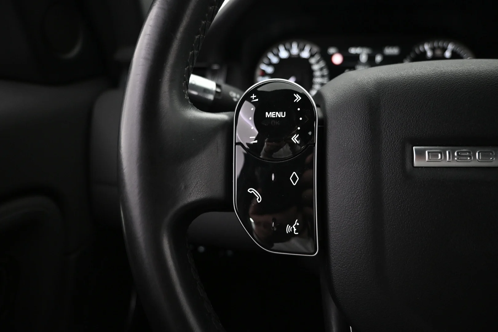 Car Image - AkocRX3IejD667T1syird