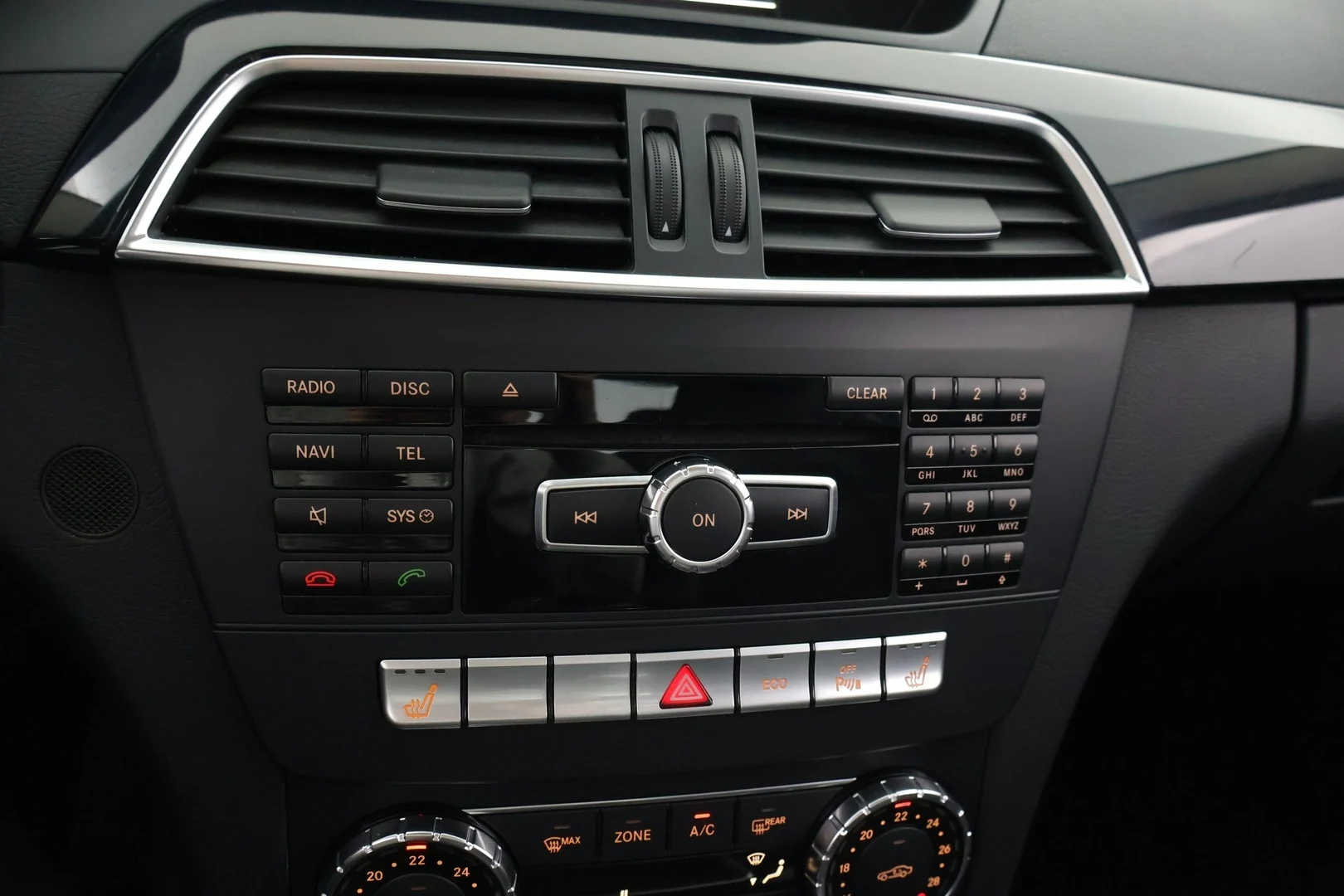 Car Image - oP04T9pJm3N47f6fYm6p2