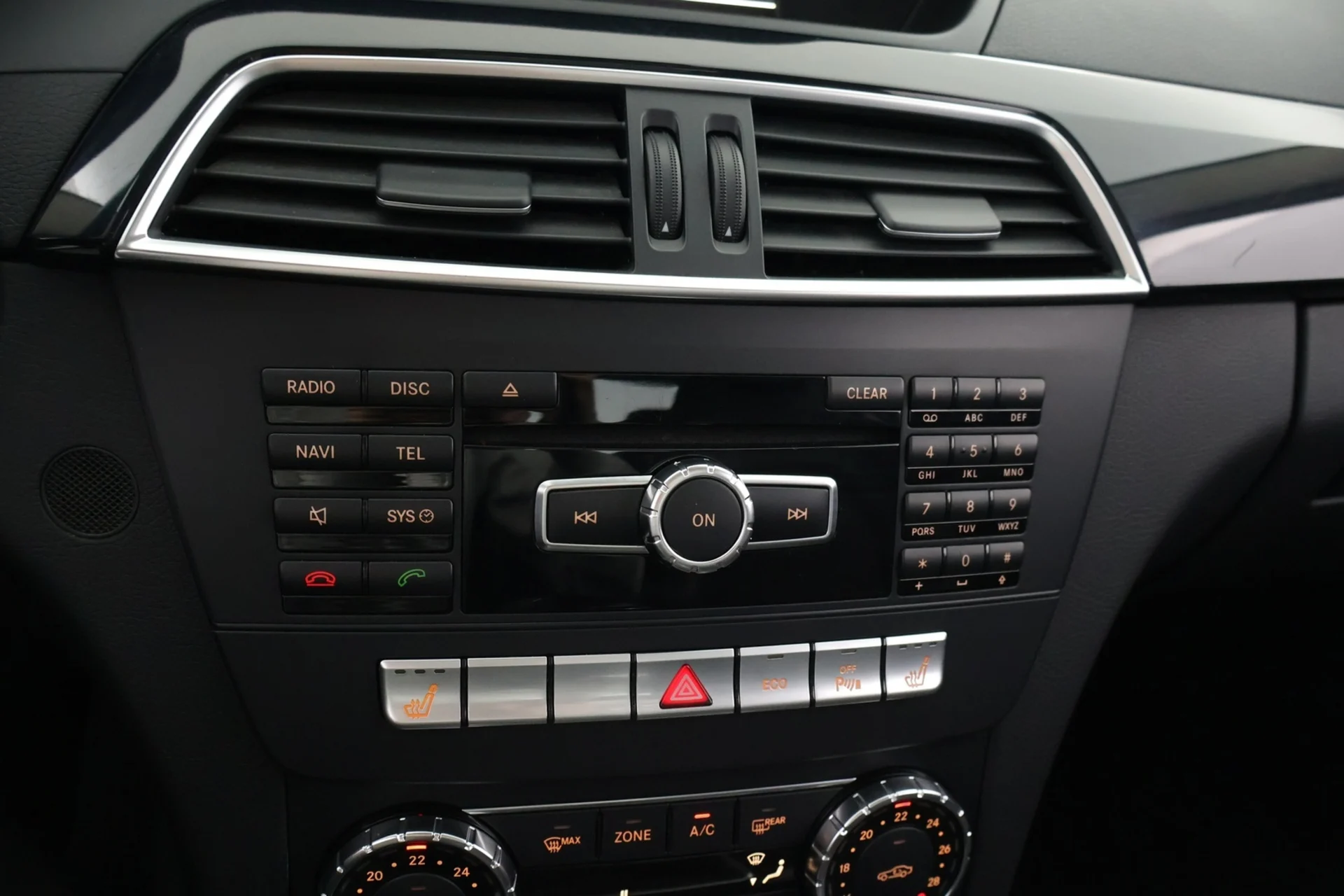 Car Image - oP04T9pJm3N47f6fYm6p2