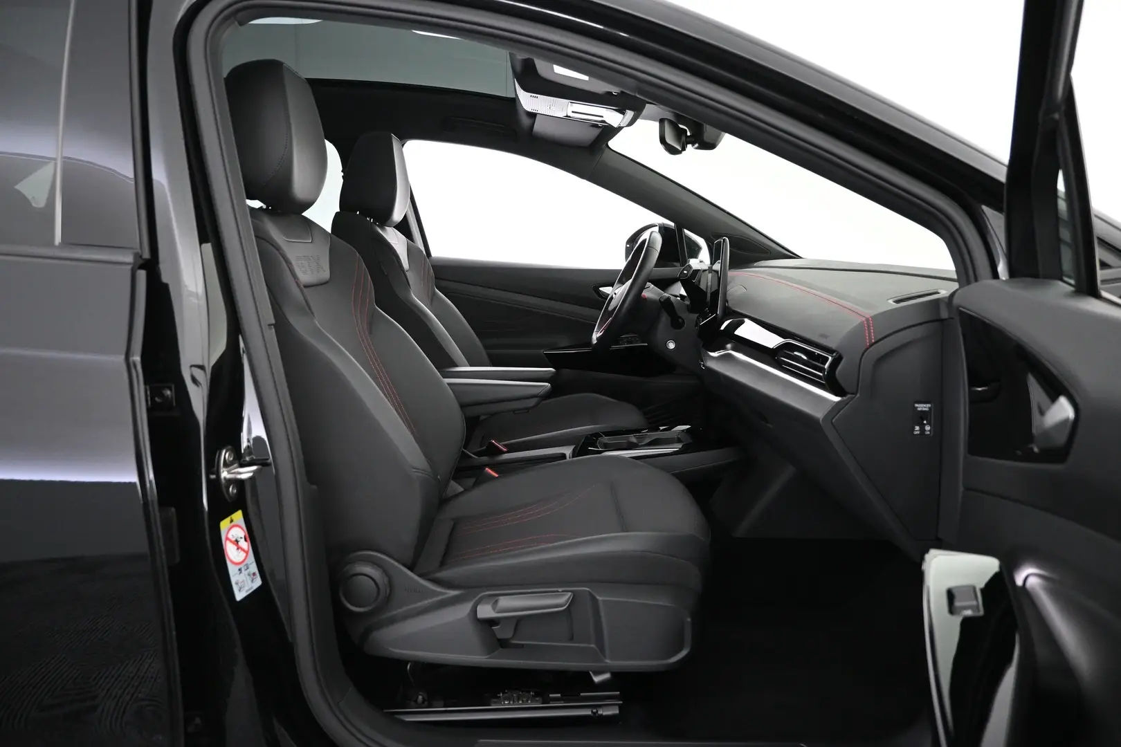 Car Image - 5dTilPMKGnwsakyyAzVco8