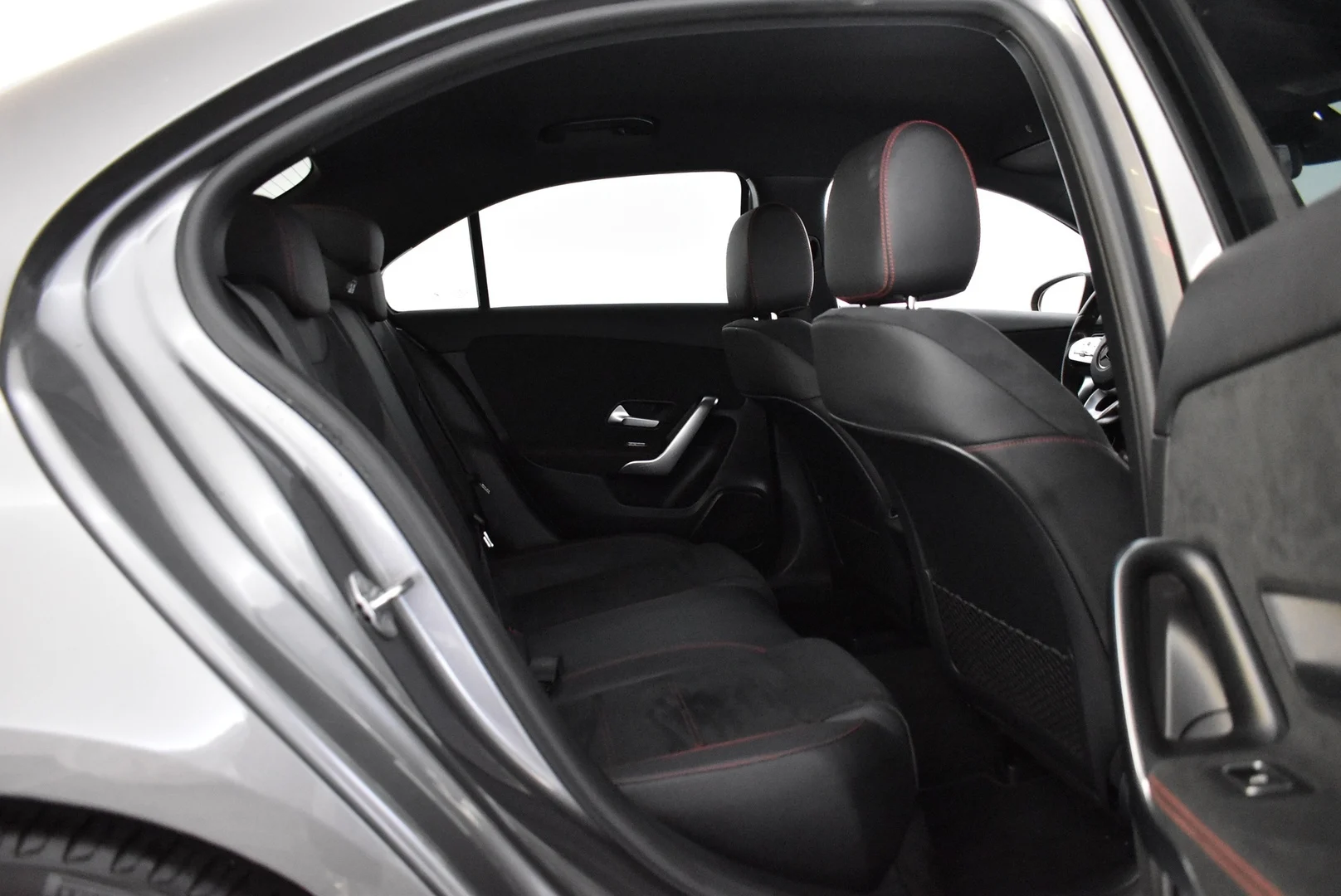 Car Image - 3BJbtpIkvRNr3ySMglDGN7