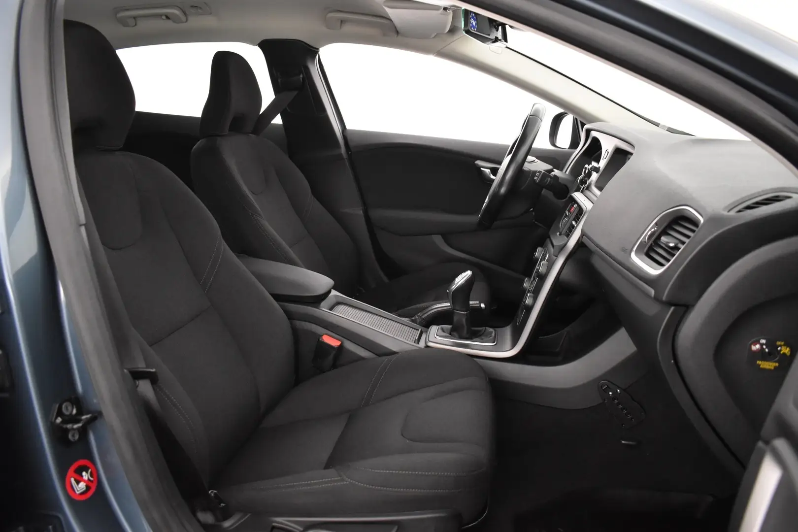 Car Image - 4XdKZnLI9bzWw1k1FE8D3d