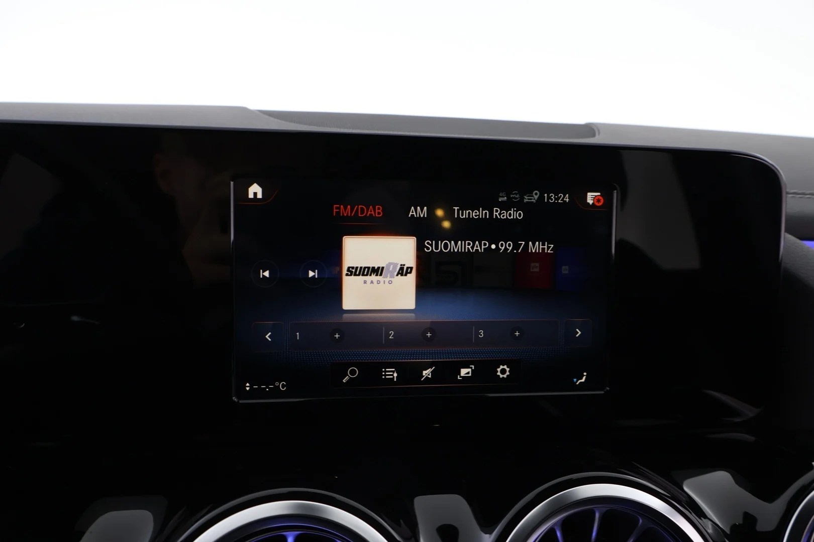 Car Image - 18dHrb12O4f68VNnxXHwtg
