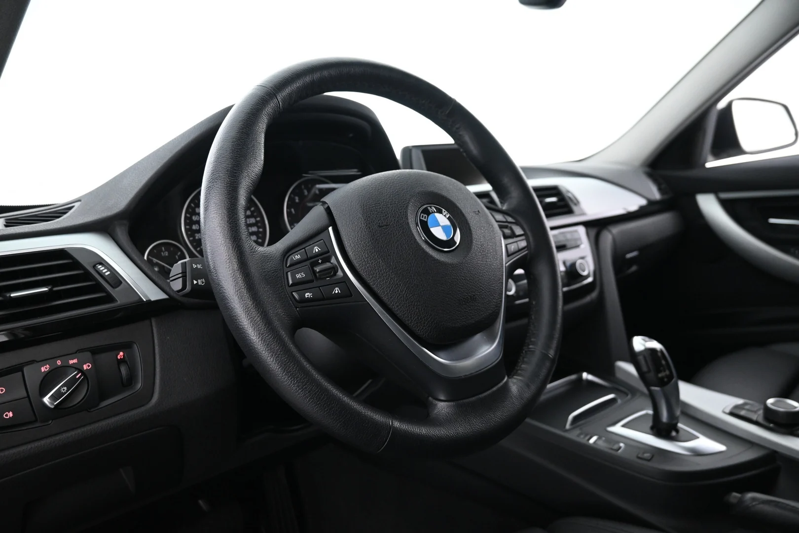 Car Image - 41wDM4hgukprV31jNhalP4