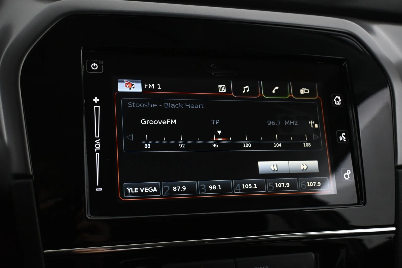 Car Image - 4Un9fpXmKtHVXAj8uBvD0C