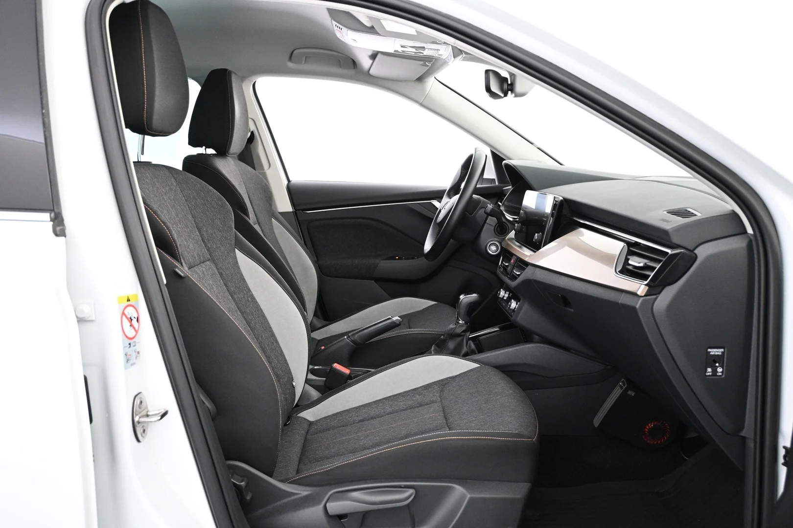 Car Image - 6XALRK9QNwwQRCgyroRArc