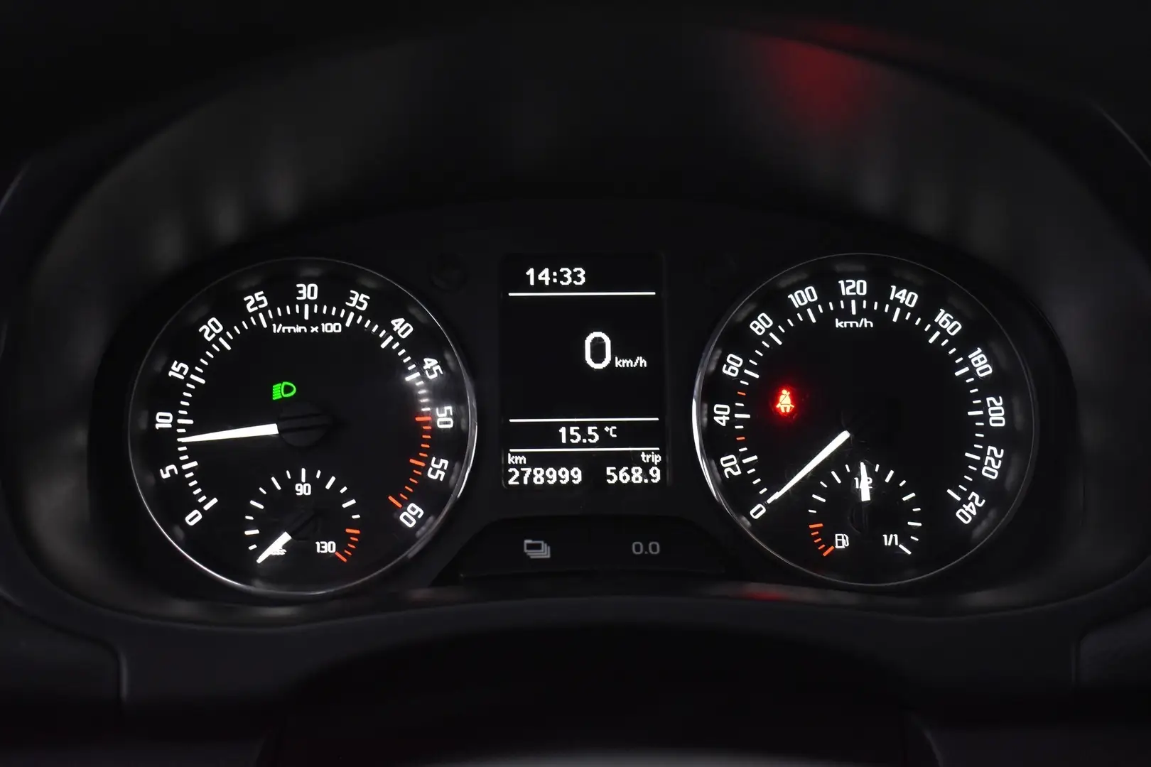 Car Image - 2fJD5CicCmYmO49Di7DwH