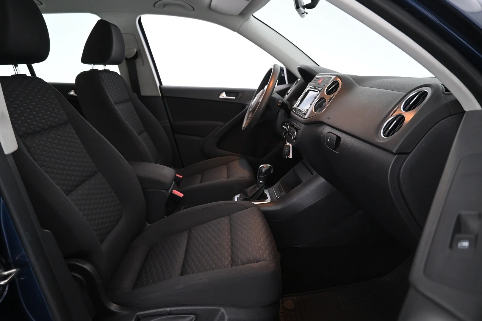 Car Image - 1Uczb3ZkNqk2Nz5cW8LJXt