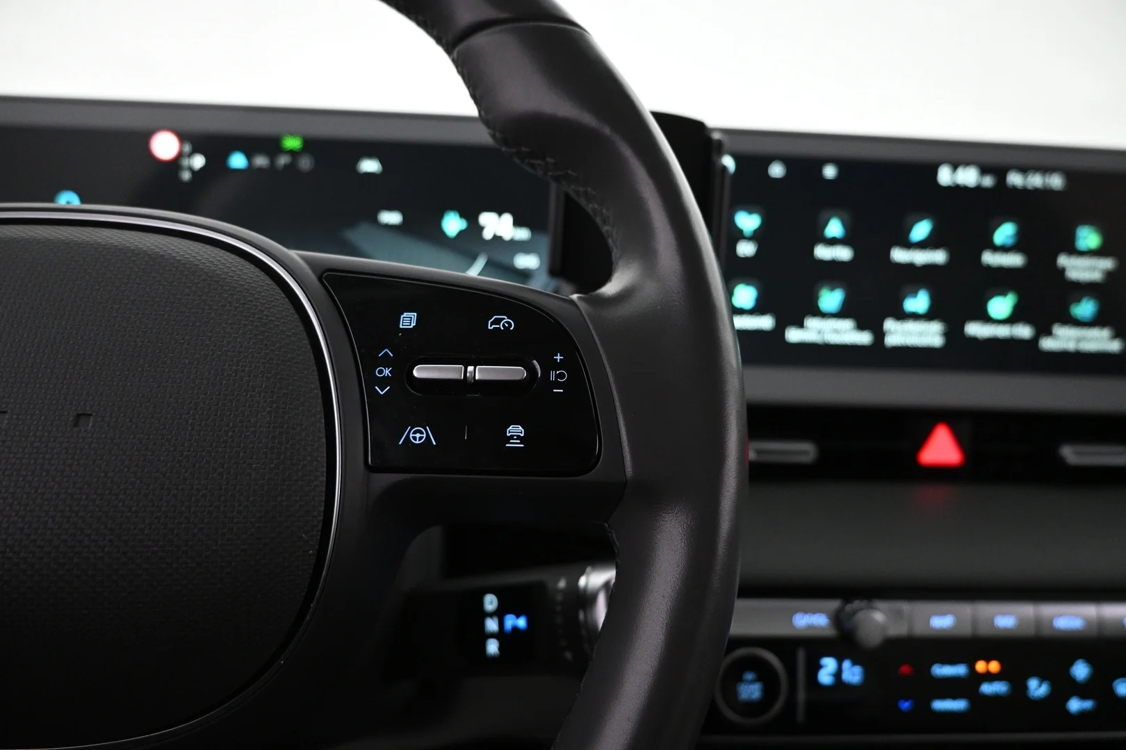 Car Image - 3lL1hBJYxu4dL8fPZJS81N