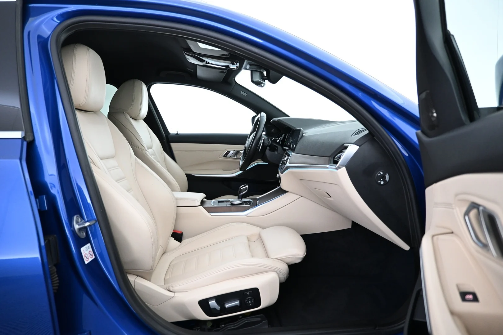 Car Image - 3zkguFr2fwBXD4eDAmzciL