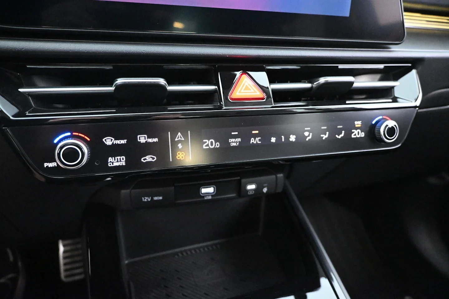 Car Image - 3c08YlzUougQkd9UJLWsWo