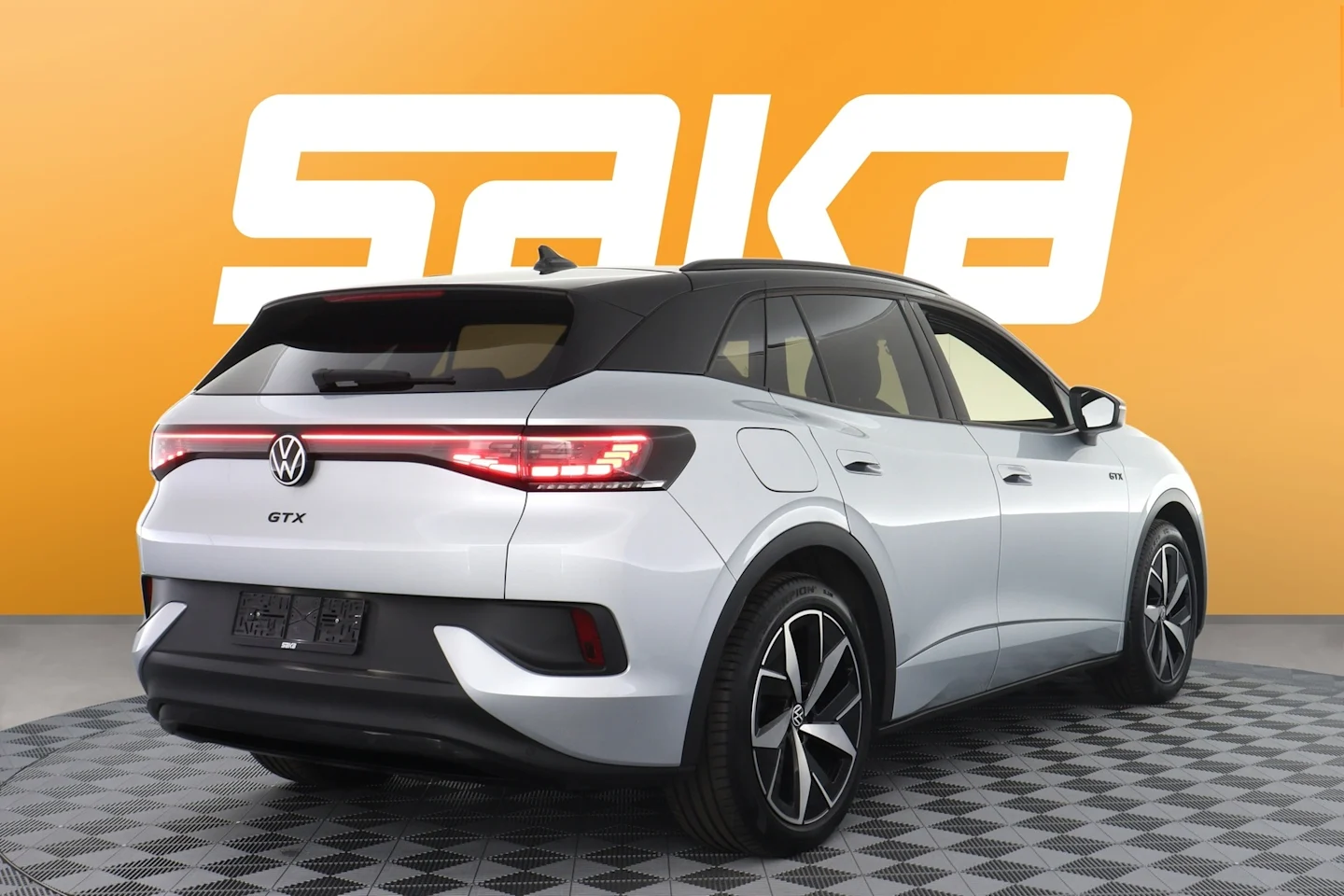 Car Image - 6QL8slahK0DDufe0LC897v