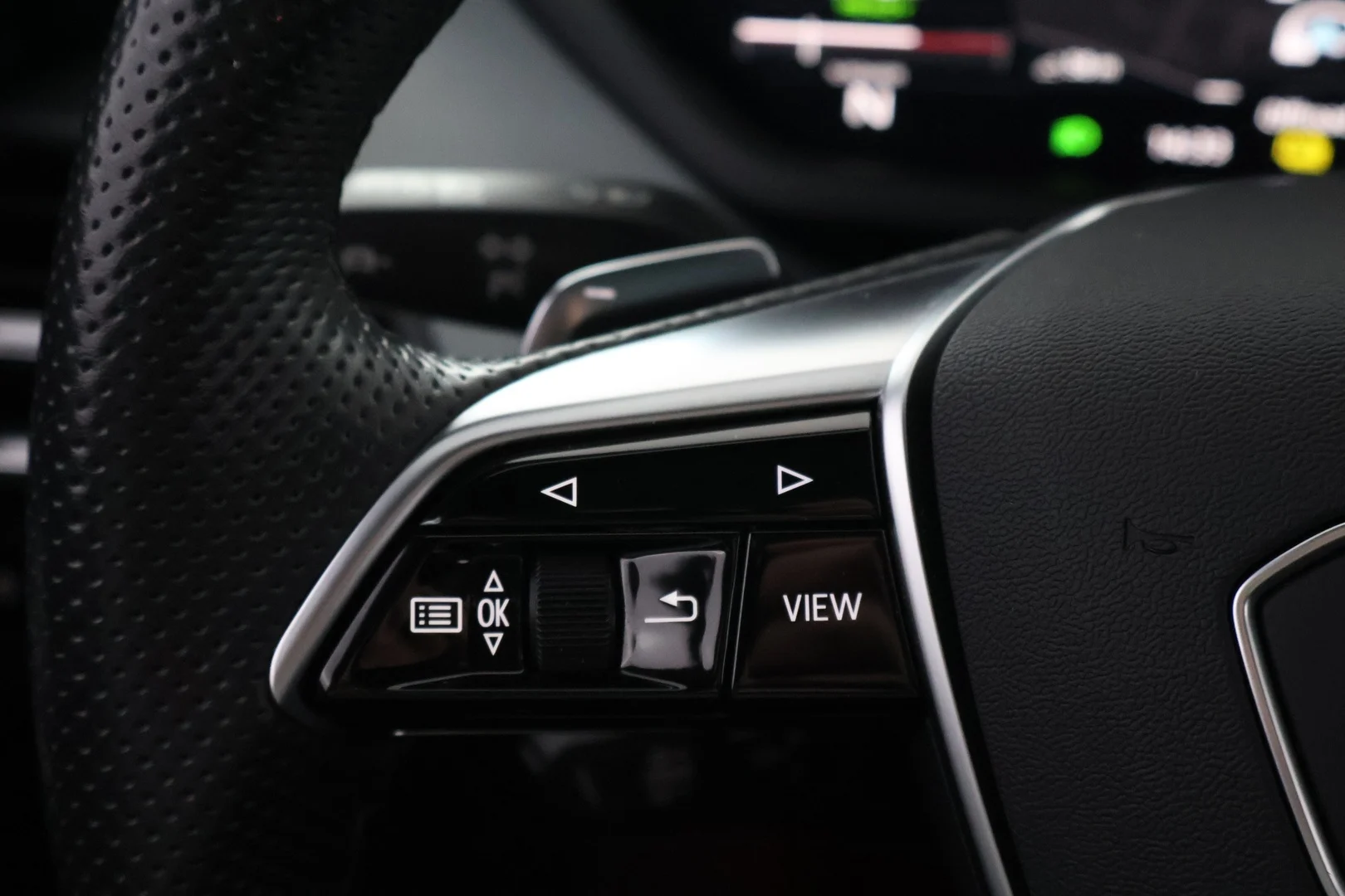 Car Image - 1KGn37yMIlcnJv5SXSRwKy