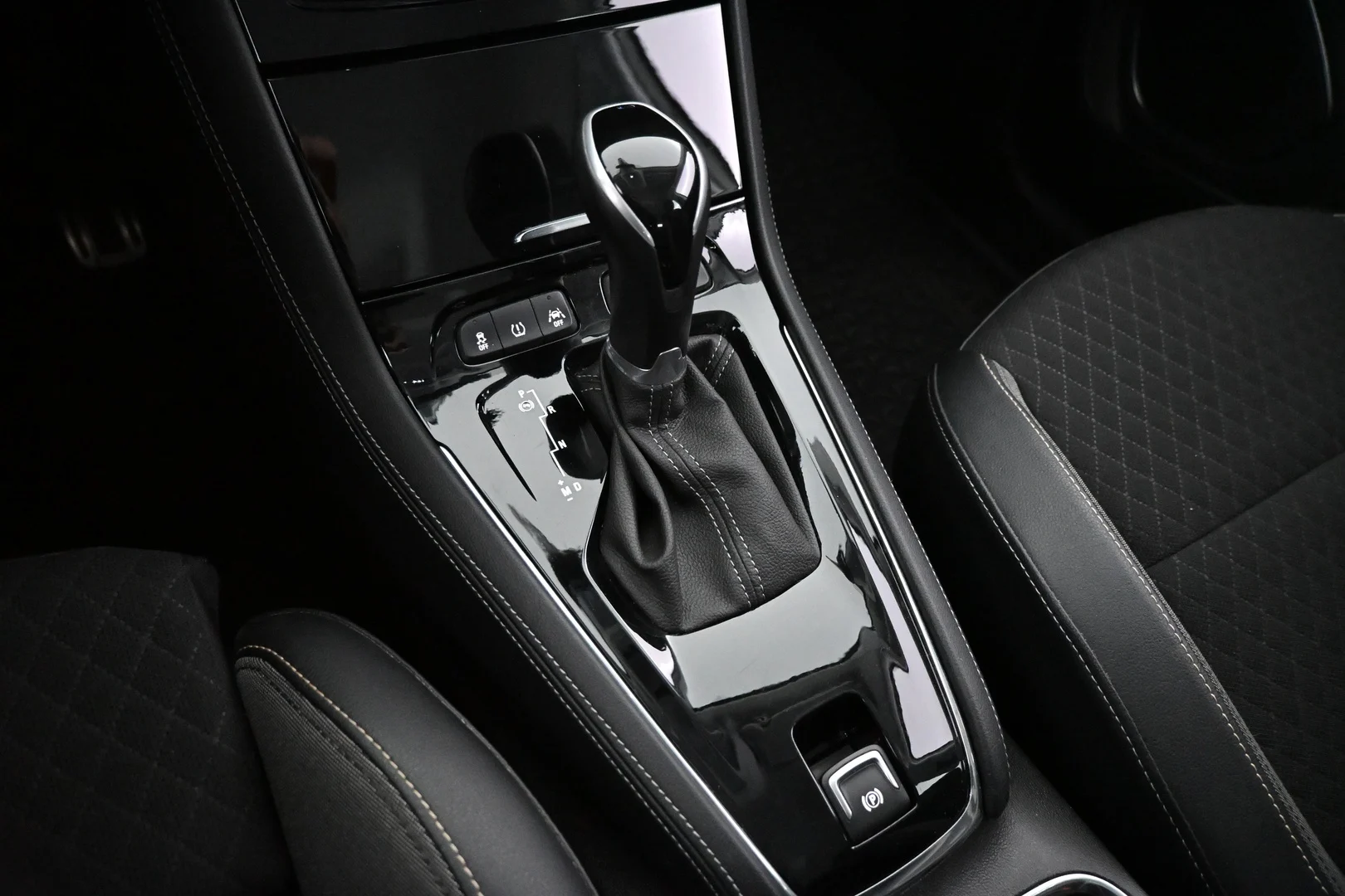 Car Image - 47WSQjSLnfNiKVLfPDM6Nz