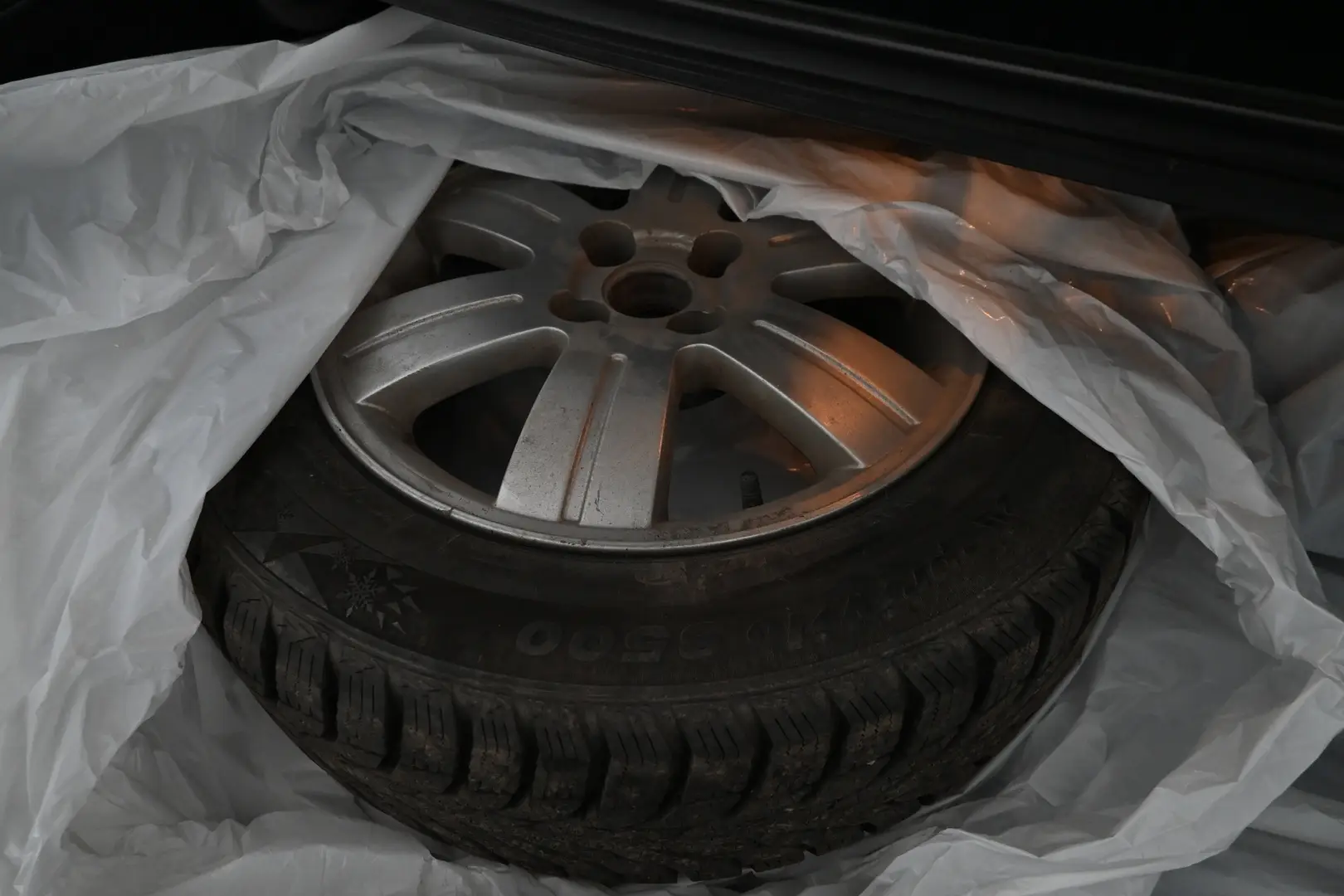 Car Image - 52i6YnIDz6ugYspVbnW6OU