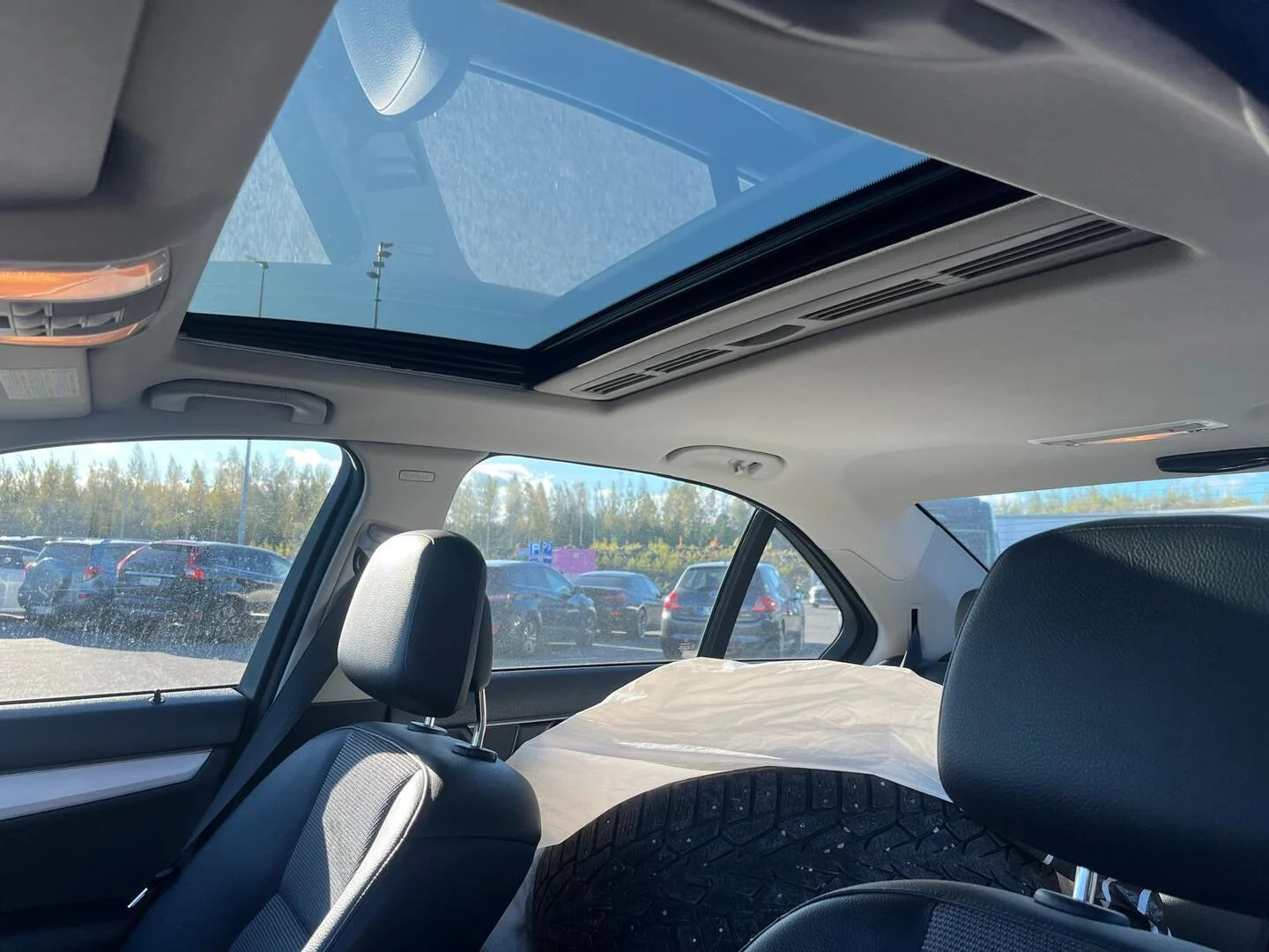Car Image - 76wWqjrjpdcKXl2otOkzfS